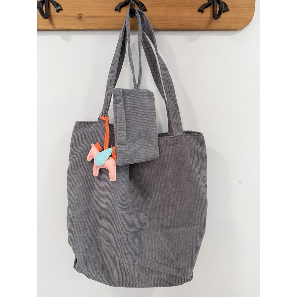 Gray Corduroy Tote Bag Shoulder Bag with Matching Pouch & Horse Charm NWOT - Picture 3 of 8